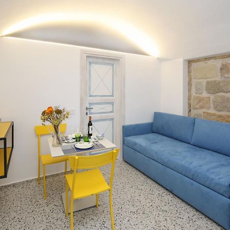 B&B Domos Mi & Ro Castelsardo Εξωτερικό φωτογραφία