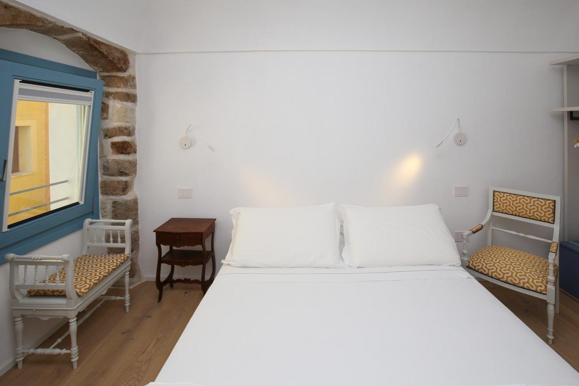 B&B Domos Mi & Ro Castelsardo Εξωτερικό φωτογραφία
